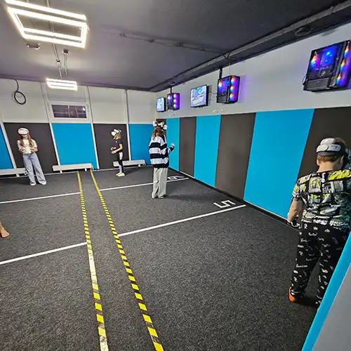 Организация дня рождения в VR PLANETS Акварели